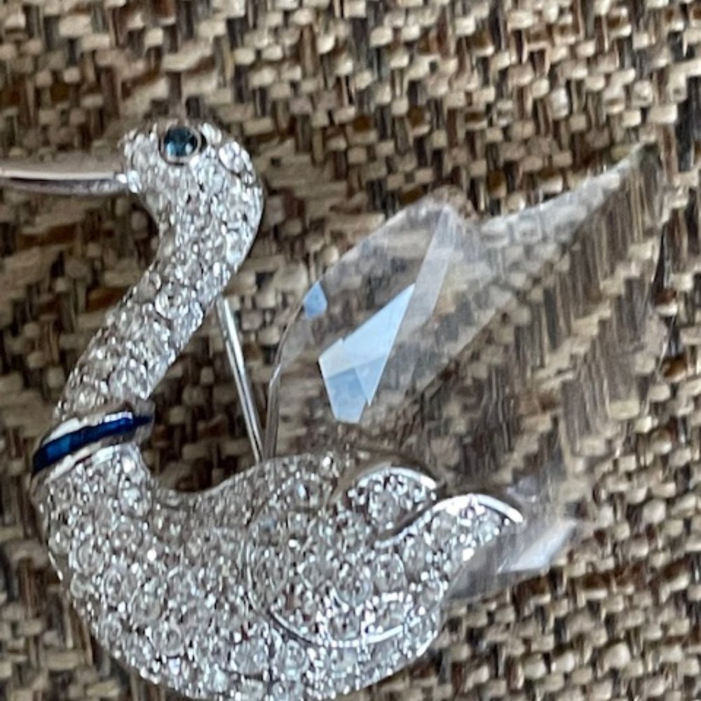 Vintage VonWalhof Jewelry Swan pin Rhinestones crystals